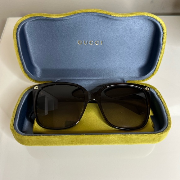 Gucci 57 mm Square Sunglasses in Black/Dark Havana - GG0022S 003 - Picture 3 of 8